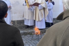 Vkládání hřebů do paškálu